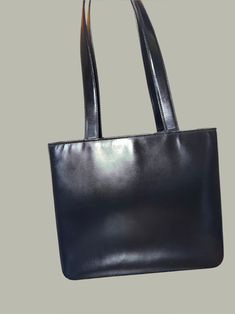 Chanel Fourre-Tout Tote Patent Leather - Picture 3 of 17